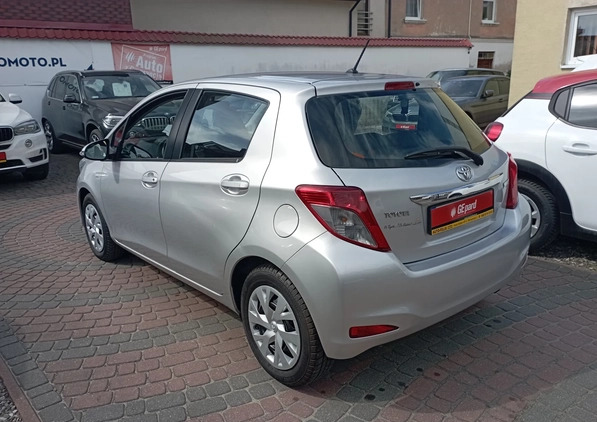 Toyota Yaris cena 29900 przebieg: 133000, rok produkcji 2013 z Kruszwica małe 154